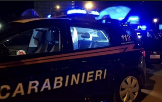 Accoltella i vicini e poi si suicida, tre morti a Volvera (TO)